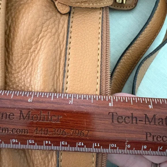 Vintage Fossil Tan Pebbled Leather Satchel w/ Key Fob - Picture 10 of 11